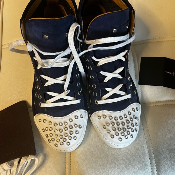 Original Cesare Paciotti Sneakers for Sale
	•	Size: 8 (US Sizing) - Picture 11 of 13